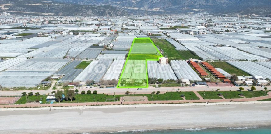 Land plot  in Antalya, Turkey No. 178108