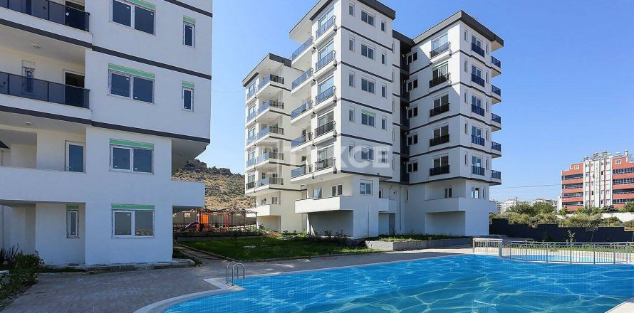 3+1 Apartment  in Antalya, Turkey No. 169663