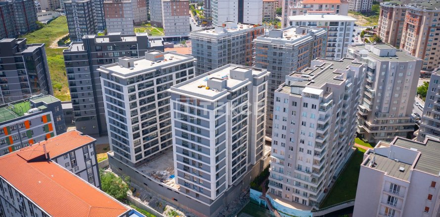 3+1 Apartment  in Esenyurt, Istanbul, Turkey No. 166227