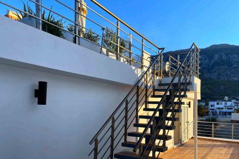 Apartment for sale  in Girne, Northern Cyprus, 218m2, No. 211016 – photo 22