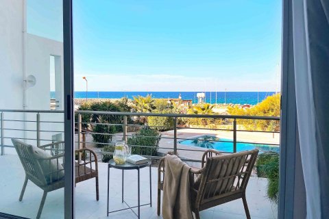 Apartment for sale  in Girne, Northern Cyprus, 218m2, No. 211016 – photo 5