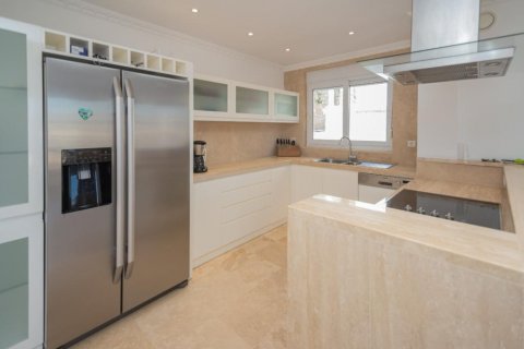 Villa for sale in Antalya, Turkey, 300m2, No. 162398 – photo 21