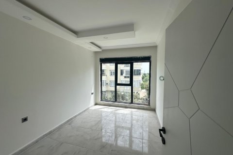 Apartment for sale  in Alanya, Antalya, Turkey, 1 bedroom, No. 185729 – photo 2