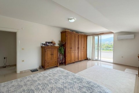 Продажа квартиры  в Кестеле, Анталье, Турция 4+1, 200м2, №191570 – фото 12