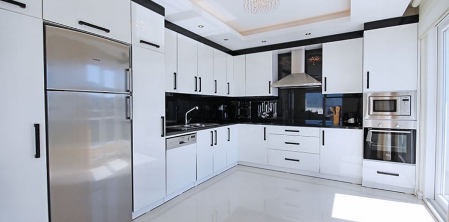 5+1 Villa  in Alanya, Antalya, Türkei Nr. 171972
