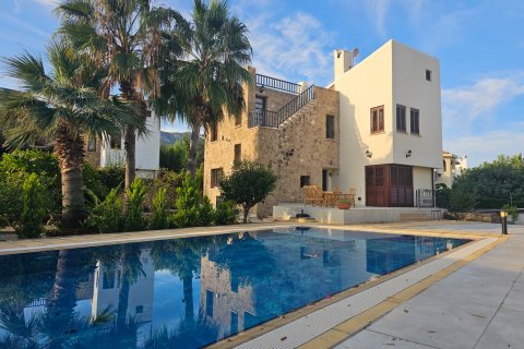 Villa for sale  in Girne, Northern Cyprus, 190m2, No. 211026 – photo 29