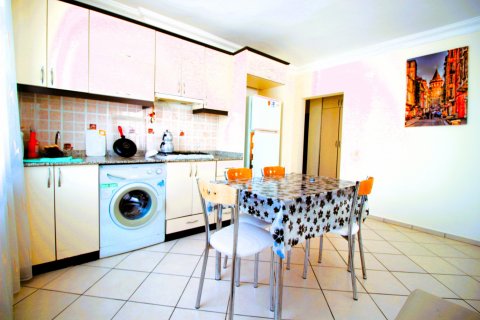 1+1 Lägenhet  i Alanya, Antalya, Turkiet Nr. 181377