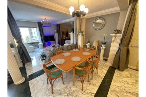 4+1 Lägenhet i Beyoglu, Istanbul, istanbul, Turkiet Nr. 182170 - 2