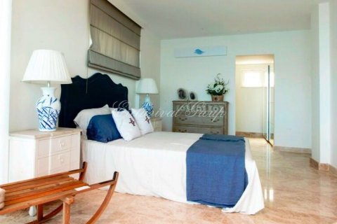 Villa for sale  in Bodrum, Mugla, Turkey, 4 bedrooms, 260m2, No. 178619 – photo 8