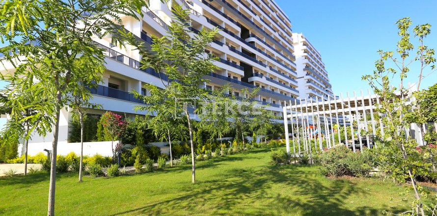 1+1 Apartment in Aksu, Antalya, Turkey No. 193631