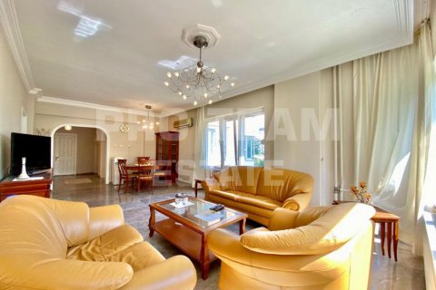 Lägenhet  i Lara, Antalya, Turkiet Nr. 206894