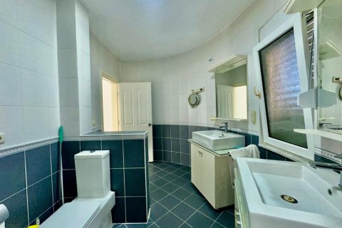 Продажа виллы в Махмутларе, Анталье, Турция 4 комн., 200м2, №206890 – фото 19
