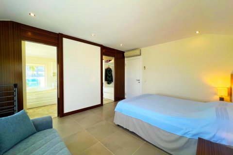 Продажа квартиры  в Каргыджаке, Аланье, Анталье, Турция 5 комн., 220м2, №193480 – фото 15