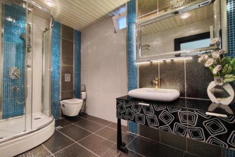 Apartment for sale  in Cikcilli, Antalya, Turkey, 200m2, No. 168394 – photo 16