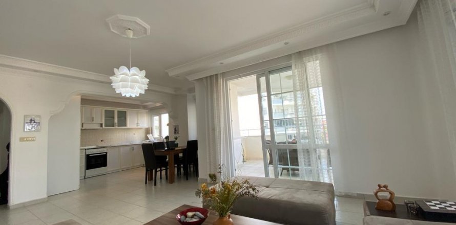 Apartment in Tosmur, Alanya, Antalya, Turkey No. 168399