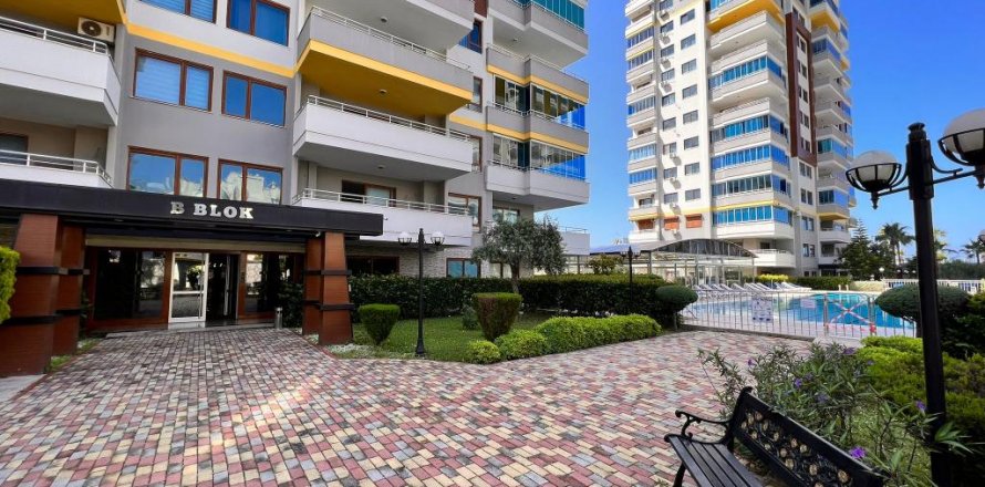 Daire   Mahmutlar, Antalya, Türkiye №166490