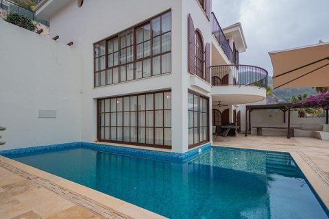 Продажа виллы в Аланье, Анталье, Турция 7 комн., 390м2, №165703 – фото 19