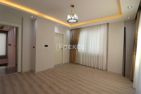 Villa for sale in Mezitli, Mersin, Turkey, 5 bedrooms, 220m2, No. 194051 – photo 20