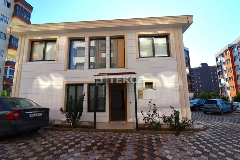 Villa for sale in Mezitli, Mersin, Turkey, 5 bedrooms, 220m2, No. 194051 – photo 2