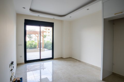 1+1 Apartment  in Gazipasa, Antalya, Turkey No. 166028
