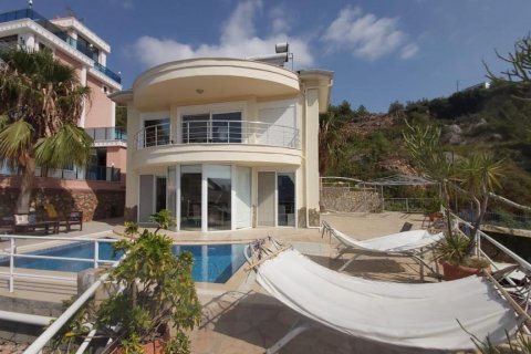 Продажа виллы  в Кестеле, Анталье, Турция 4 комн., 215м2, №163274 – фото 17
