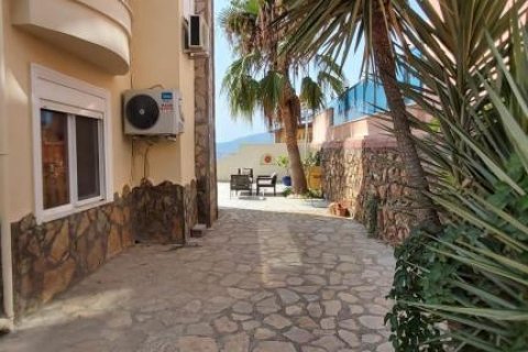 Продажа виллы  в Кестеле, Анталье, Турция 4 комн., 215м2, №163274 – фото 22