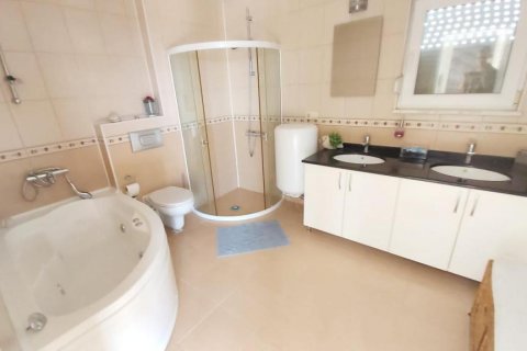 Продажа виллы  в Кестеле, Анталье, Турция 4 комн., 215м2, №163274 – фото 3