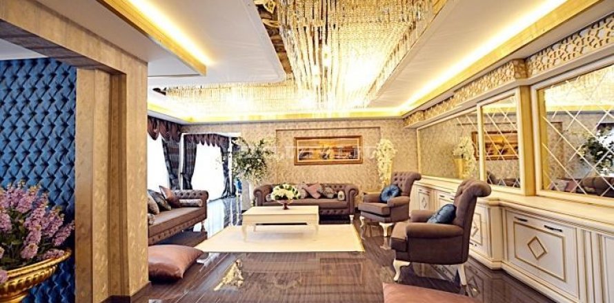 3+1 Apartment in Istanbul, Turkey No. 178660