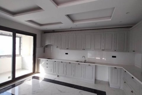 5+1 Lejlighed i Mersin, Tyrkiet Nr. 172627