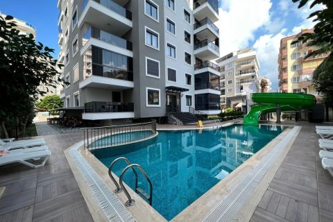 Apartment in Mahmutlar, Antalya, Turkey No. 180106