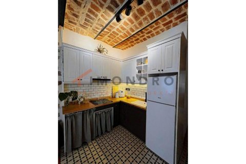 Продажа квартиры в Бейоглу, Стамбуле, Турция 1+1, 80м2, №187504 – фото 5
