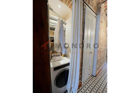 Продажа квартиры в Бейоглу, Стамбуле, Турция 1+1, 80м2, №187504 – фото 9