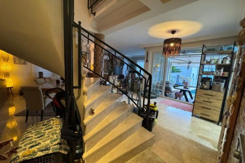Продажа виллы  в Аланье, Анталье, Турция 5 комн., 220м2, №206669 – фото 16