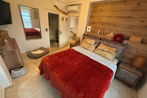 Продажа виллы  в Аланье, Анталье, Турция 5 комн., 220м2, №206669 – фото 9