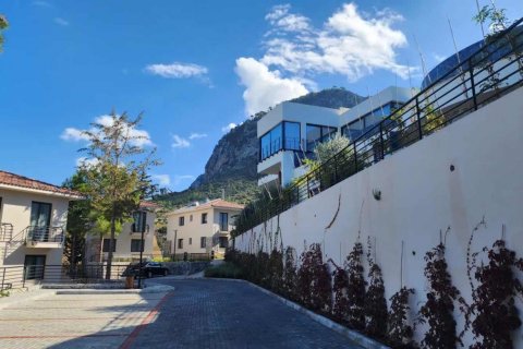 Apartment for sale in Girne, Northern Cyprus, 2 bedrooms, 80m2, No. 190756 – photo 11