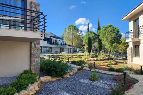 Apartment for sale in Girne, Northern Cyprus, 2 bedrooms, 80m2, No. 190756 – photo 10
