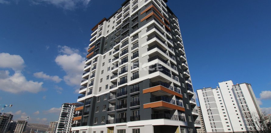 4+1 Apartment  in Ankara, Turkey No. 159257