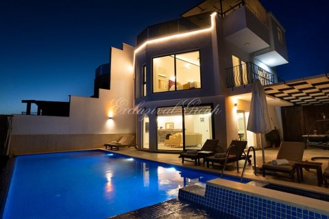 4+1 Villa i Kalkan, Antalya, Tyrkia Nr. 192218