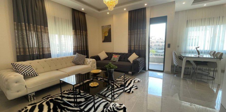 2+1 Apartment in Oba, Antalya, Turkey No. 176850