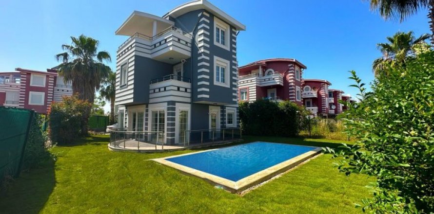 4+1 Lägenhet  i Antalya, Turkiet Nr. 162090
