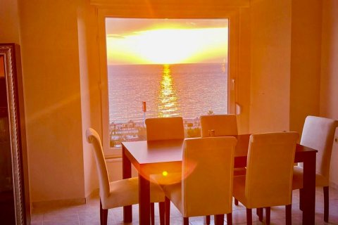 2+1 Lejlighed i Mahmutlar, Antalya, Tyrkiet Nr. 183566 - 9