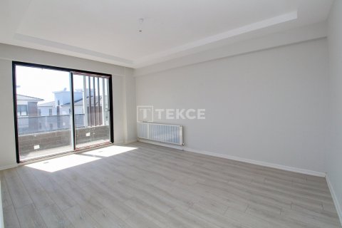 Apartment for sale in Ciftlikkoy, Yalova, Turkey, 2 bedrooms, 119m2, No. 192145 – photo 14