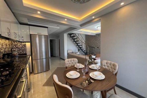 4+1 Lejlighed  i Alanya, Antalya, Tyrkiet Nr. 174141