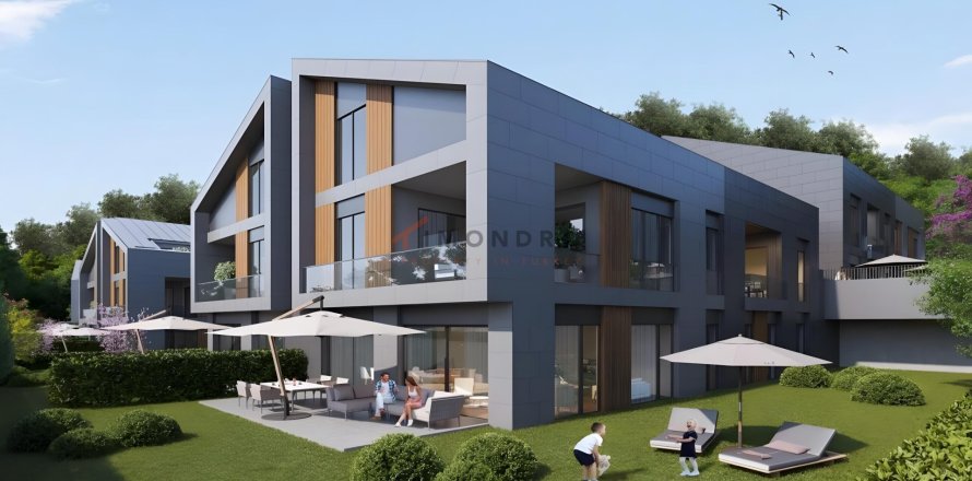 1+1 Apartment in Eyup, Istanbul, Turkey No. 193653