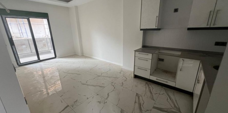Apartment  in Tosmur, Alanya, Antalya, Turkey No. 167015