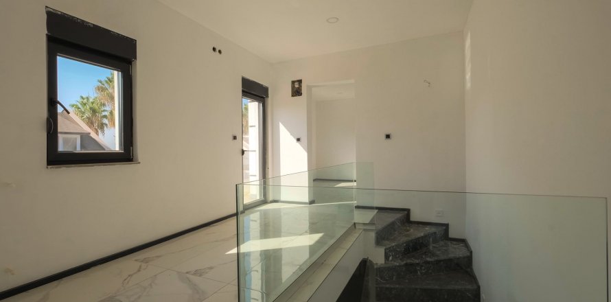 Villa 4+1 Antalya, Türkiye №170183