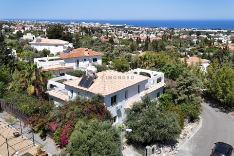 Villa for sale in Ozankoy, Girne, Northern Cyprus, 4 bedrooms, 220m2, No. 169417 – photo 2