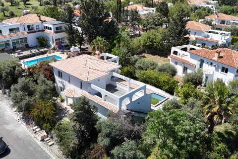 Villa for sale in Ozankoy, Girne, Northern Cyprus, 4 bedrooms, 220m2, No. 169417 – photo 4