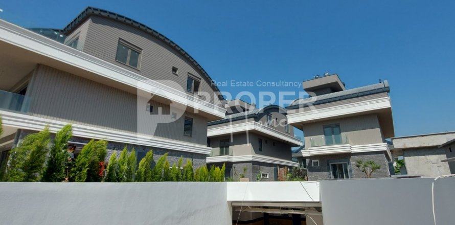 ویلا در Konyaalti، Antalya ، ترکیه 300 متر مربع. شماره 162099