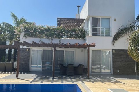 Villa for sale in Famagusta, Northern Cyprus, 2 bedrooms, 148m2, No. 190997 – photo 4